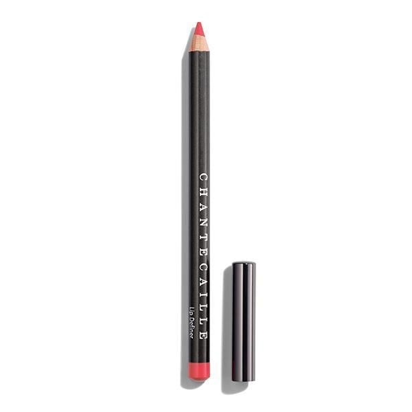 Lip definer