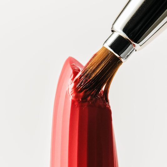 files/02_LipPrecisionBrushLifestyle.jpg